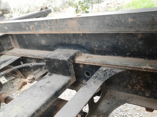 รถฮีโน่ 6 ล้อดั้ม ทูโถ้ 136 แรงม้า. ปี 50.  ( รถวิ่ง 15x,xxx กม. )    สนใจติดต่อ  081 - 6079515