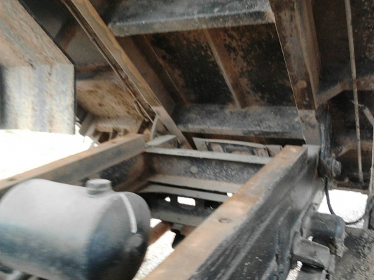 รถฮีโน่ 6 ล้อดั้ม ทูโถ้ 136 แรงม้า. ปี 50.  ( รถวิ่ง 15x,xxx กม. )    สนใจติดต่อ  081 - 6079515