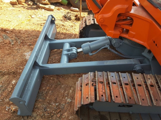 รถแบคโฮ IHI 30G รถแบคโฮ IHI 30G