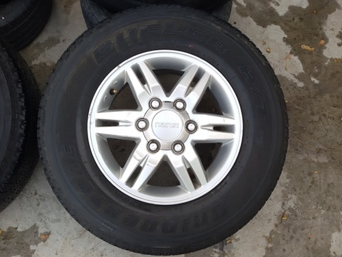 ขายล้อISUZU Hilander 16 ยาง245/70/16  4 ล้อ