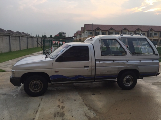 ขายกระบะนิสัน big M มือเดียว ตั้งเเต่ ป้ายเเดง วิ่งไปเเสนนิดๆ ครับ ขายกระบะนิสัน big M มือเดียว ตั้งเเต่ ป้ายเเดง วิ่งไปเเสนนิดๆ ครับ