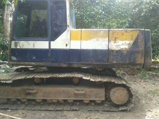 KOMATSU 200-5 รถพร้อมใช้ เครื่องดี ช่วงล่างดี แอร์เย็น รถใช้งานอยู่ โทร 0937282709 KOMATSU 200-5 รถพร้อมใช้ เครื่องดี ช่วงล่างดี แอร์เย็น รถใช้งานอยู่ โทร 0937282709