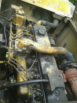 KOMATSU 200-5 รถพร้อมใช้ เครื่องดี ช่วงล่างดี แอร์เย็น รถใช้งานอยู่ โทร 0937282709