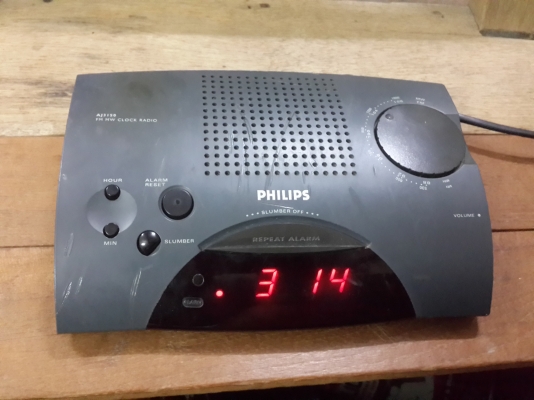 นาฬิกาปลุก วิทยุ