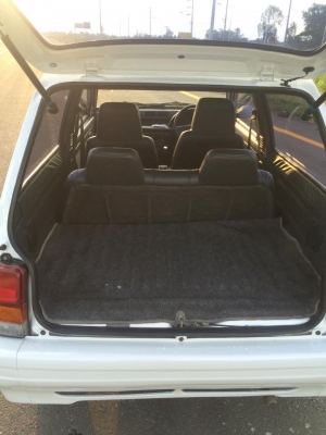 ขาย. Daihatsu mira mint ปี97 แท้เครื่องหัวฉีด660ccเกียร์ ธรรมดา สีขาวมุก ทำใหม่ นอก ใน สวยๆ ภายในหุ้มใหม่. ช่วงล่างทำมาใหม่. แบตใหม่ 7/9/58 ยางใหม่ ปี15ต้นปี. เพิ่งเปลียน รถสวย พร้อมใช้งาน. ประหยัดน้ำมัน. หาทีจอดรถง่าย. เบาะด้านหลังพับ เก็บของได้เยอะครับ.