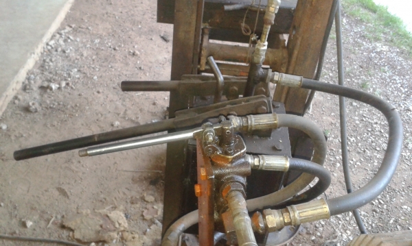 ขายแท่นอัดโฮดรอลิค30ตัน