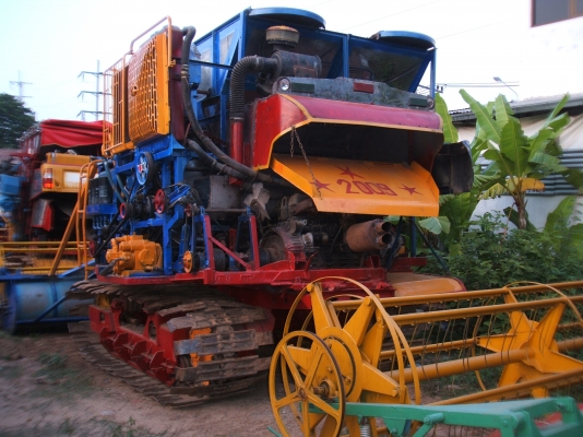 ขายรถเกี่ยวข้าวมดตะนอย (ไทยเส็งยนต์) เครื่องยนต์นิสสัน MD92 ตัวเดิน 12 HT ปั้มไดกิ๊นส์เบอร์ 23 ขายรถเกี่ยวข้าวมดตะนอย (ไทยเส็งยนต์) เครื่องยนต์นิสสัน MD92 ตัวเดิน 12 HT ปั้มไดกิ๊นส์เบอร์ 23