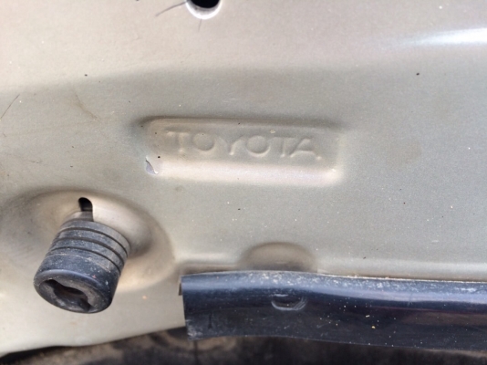 ขายย วีโก้ตอนเดียว ปี48 พร้อมลุยงานราคาเบาๆครับ