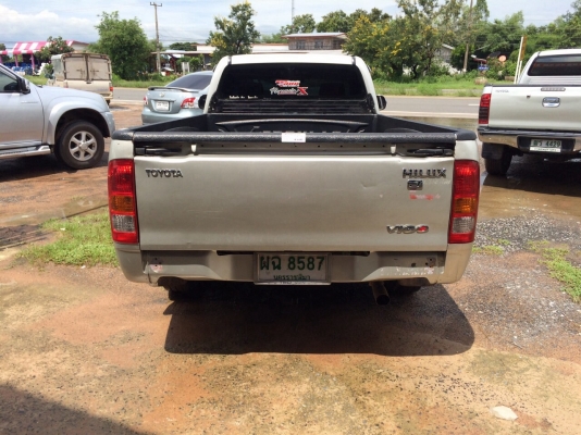 ขายย วีโก้ตอนเดียว ปี48 พร้อมลุยงานราคาเบาๆครับ