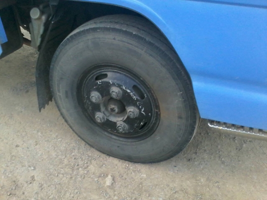 ขาย6ล้อNKR130โบปี47ไฟทับทิมกระบะยาว4.30เมตร รถห้างแท้