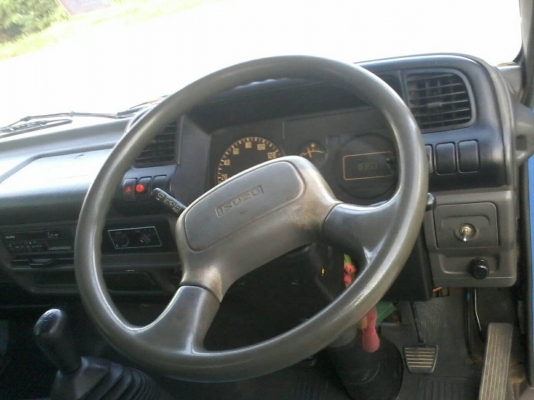 ขาย6ล้อNKR130โบปี47ไฟทับทิมกระบะยาว4.30เมตร รถห้างแท้