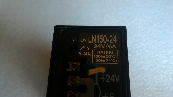เพาเวอร์ซัพพลาย จ่ายไฟ 24 V. กระแสที่ 6 A. INPUT 90 - 264 V.