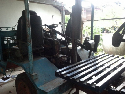 หกล้อ ช่วงล่างเครือง อีซูซุ145แรง ตู้นวดข้าวเกษตรพัฒนา5ฟุต ช่วงล่างคาน หน้า-หลัง อีซูซุ  ราคา 115,000บ ต่อรองได้