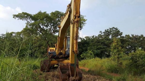 ขายตามสภาพแบคโฮ KOMATSU PC200-5 เครื่องพังเสื้อสูบทะลุ ช่วงล่างดี ซ่อมเครื่องอย่างเดียวใช้งานได้เลย เอกสารสัญญาซื้อขาย ราคาต่อรองได้ครับ