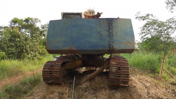 ขายตามสภาพแบคโฮ KOMATSU PC200-5 เครื่องพังเสื้อสูบทะลุ ช่วงล่างดี ซ่อมเครื่องอย่างเดียวใช้งานได้เลย เอกสารสัญญาซื้อขาย ราคาต่อรองได้ครับ