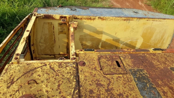 ขายตามสภาพแบคโฮ KOMATSU PC200-5 เครื่องพังเสื้อสูบทะลุ ช่วงล่างดี ซ่อมเครื่องอย่างเดียวใช้งานได้เลย เอกสารสัญญาซื้อขาย ราคาต่อรองได้ครับ