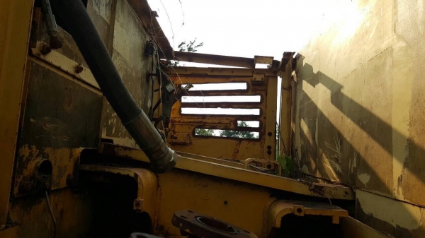 ขายตามสภาพแบคโฮ KOMATSU PC200-5 เครื่องพังเสื้อสูบทะลุ ช่วงล่างดี ซ่อมเครื่องอย่างเดียวใช้งานได้เลย เอกสารสัญญาซื้อขาย ราคาต่อรองได้ครับ