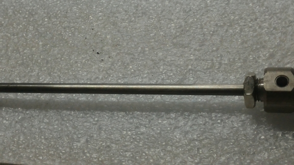 กระบอกสูบนิวเมติก ยี่ห้อ KOGANEI  ขนาดกระบอกโต 16 มม. มีระยะชัก 200 มม.