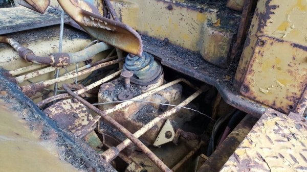 ขายตามสภาพแทรคเตอร์ CAT D4E ช่างถอดอะไหล่ว่าจะซ่อมแต่ทำไม่เสร็จ อะไหล่และอุปกรณ์มีครบ ขายตามสภาพแทรคเตอร์ CAT D4E ช่างถอดอะไหล่ว่าจะซ่อมแต่ทำไม่เสร็จ อะไหล่และอุปกรณ์มีครบ