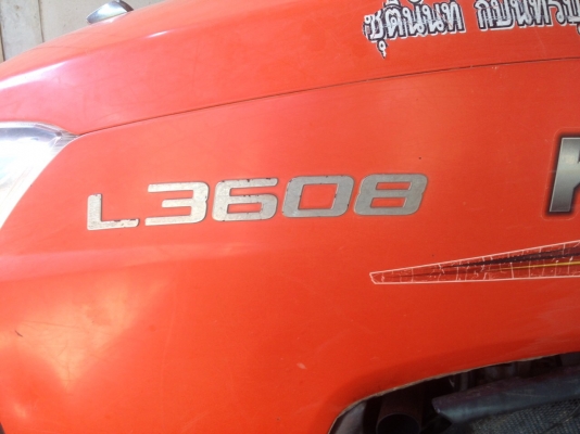ขายKUBOTA36แรง อุปกร2ชิ้น สภาพสวยมาก ทำงาน3900ชม