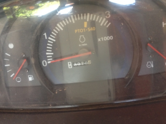 ขายKUBOTA36แรง อุปกร2ชิ้น สภาพสวยมาก ทำงาน3900ชม