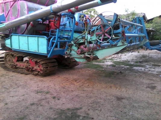 ขายรถเกี่ยวศักดิ์พัฒนา เครื่อง195เทอร์โบอีซูซุ เทรลเลอร6ล้อหัวยาว สภาพร้อมใช้งานเอกสารพร้อม