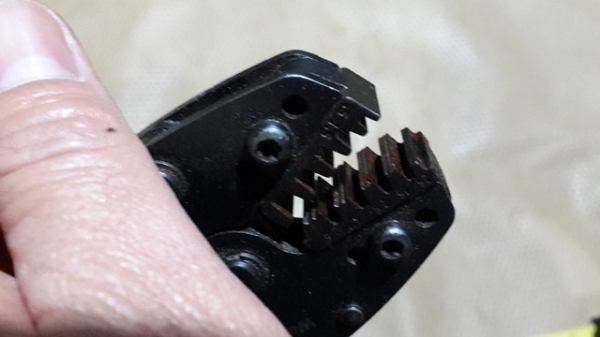 คีมย้ำหางปลา Weidmuler