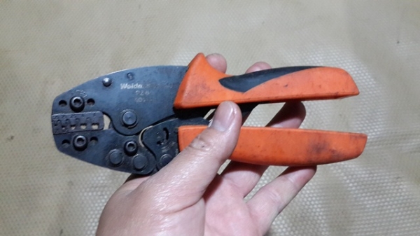 คีมย้ำหางปลา Weidmuler