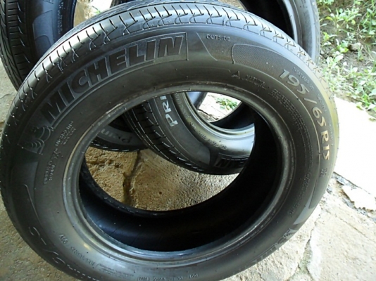 มิชลิน195-65-R15 ลงพื้นปลายปี13(4เส้น 3,800บ)