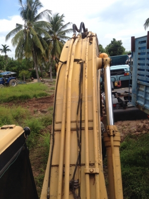 CAT รถแบคโฮ รุ่น EL200 B