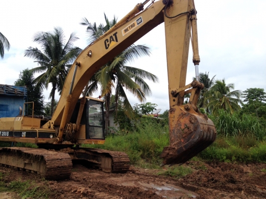 CAT รถแบคโฮ รุ่น EL200 B