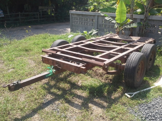 ขายเทเลอร์บรรทุก 4 ล้อ มีแหนบซับทั้ง 4 ล้อ ถูกๆ บรรทุกแบ็คโฮเล็กและรถเกี่ยวข้าวได้ ขายเทเลอร์บรรทุก 4 ล้อ มีแหนบซับทั้ง 4 ล้อ ถูกๆ บรรทุกแบ็คโฮเล็กและรถเกี่ยวข้าวได้