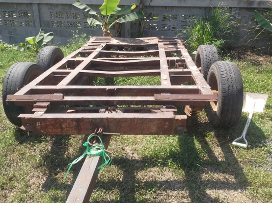 ขายเทเลอร์บรรทุก 4 ล้อ มีแหนบซับทั้ง 4 ล้อ ถูกๆ บรรทุกแบ็คโฮเล็กและรถเกี่ยวข้าวได้ ขายเทเลอร์บรรทุก 4 ล้อ มีแหนบซับทั้ง 4 ล้อ ถูกๆ บรรทุกแบ็คโฮเล็กและรถเกี่ยวข้าวได้