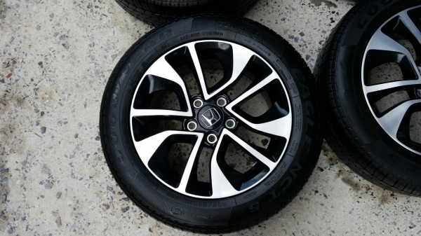 ล้อแม็กพร้อมยางป้ายแดง civic