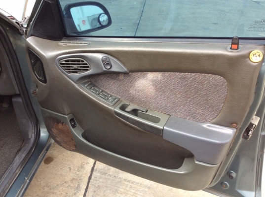 ขายรถ แดวู เอสเปโร่ ปี95 เครื่องหัวฉีด 2.0 เกียร์ธรรมดา ติดแก๊สLPG เพาเวอร์ ไฟฟ้าทั้งคัน ภายในสวยสะอาดครับ เบาะซิ่ง แอร์เย็น วิทยุCD ตัวถังเดิมๆไม่มีชนเลย สีเดิมยังเงาสวย แม็กrail แท้ รถแต่งมานิดหน่อยครับกำลังสวย เครื่องแน่นวิ่งดี ช่วงล่างแน่น รถขับดีครับ