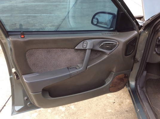 ขายรถ แดวู เอสเปโร่ ปี95 เครื่องหัวฉีด 2.0 เกียร์ธรรมดา ติดแก๊สLPG เพาเวอร์ ไฟฟ้าทั้งคัน ภายในสวยสะอาดครับ เบาะซิ่ง แอร์เย็น วิทยุCD ตัวถังเดิมๆไม่มีชนเลย สีเดิมยังเงาสวย แม็กrail แท้ รถแต่งมานิดหน่อยครับกำลังสวย เครื่องแน่นวิ่งดี ช่วงล่างแน่น รถขับดีครับ