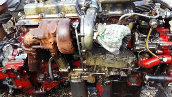 ขายเครื่อง HINO EP100 เทอร์ อินเตอร์ พร้อมเกียร์ สภาพสวย