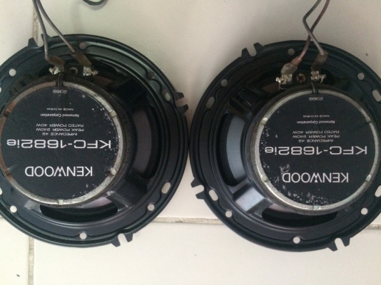 ลำโพง KENWOOD KFC-1682ie 2ทาง 6.5 นิ้ว 240W กรวยเคฟล่า เสียงกลางแหลมชัดๆ เบสนุ่น มีรอยอยู่1ข้างตามรูป เสียงปกติครับ มือ2 ญี่ปุ่น