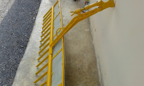 คราดรถไถนา