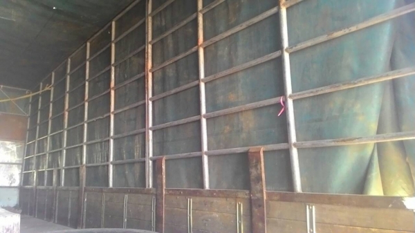 ขายด่วนๆ กะบะคาโก้ยาว 7.20ม ยกลงจาก ฮีโน่ FG ยาว 7.20ม กะบะทั้งลูกพร้อมเหล็กแผงข้าง ครับ ราคา 38,000บ  ด่วนๆ