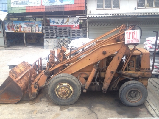 ขาย รถตักหินทราย พร้อมใช้งาน ราคาถูก