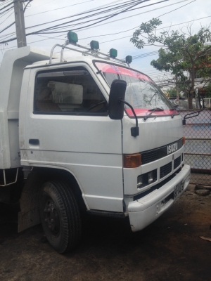 ขาย รถบรรทุก 6 ล้อ ดัมพ์ได้ ราคาถูก