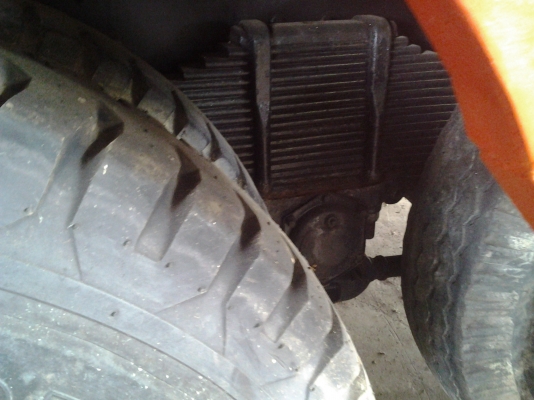 ขายไปมุกดาหารรับรถกับบ้านเรียบร้อยคับ 690000  บาท ขายสิบล้อ ฮีโน่ ซูโม่ em100 เครื่อง 220 แรงม้า ยางดีสิบเส้น