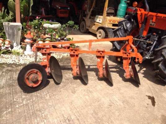 ขายรถไถKubota L4508DI Special(4WD) พร้อมใบมีดหน้าและผานบุกเบิกช้าง รถพร้อมใช้งาน