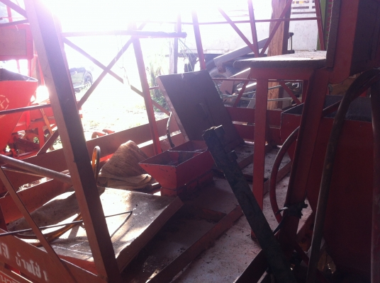 ขายเครื่องปลูกอ้อย ร่องคู่ ของไคเฮงหลี