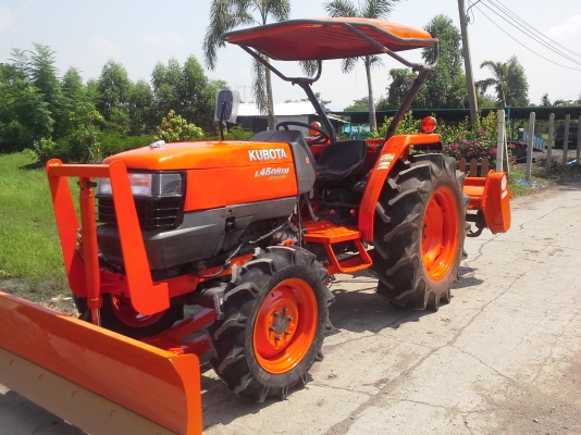 บัญชาแทรคเตอรจัดให้ครับกับชุดพิเศษราคาเบาๆกับL 4508DIspecial