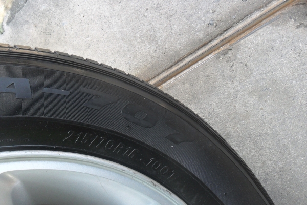 ล้ออะไหล่ ขอบ16 อีซูสุ 6รู พร้อมยาง สวยๆ 1 ล้อ ราคา 1650 บาท