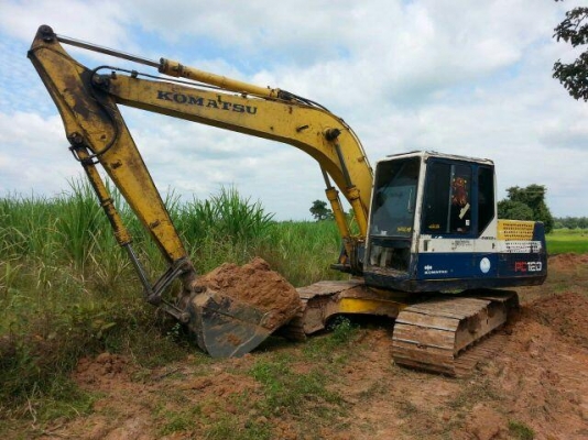 ขายแบคโค KOBELCO 120-5 ไฟฟ้าเต็ม แอร์เย็น ทำงานเร็ว เอวแน่น สภาพพร้อมใช้งาน เอกสารใบอินวอร์ย สนใจโทร 090-8588220คุณนะ 093-3258446คุณบิว หรือเข้าดูสินค้าอื่นๆได้ที่ www.truck.in.th/498 หรือเพจFacebook ณรงค์ ซื้อขายรถมือสอง (เว็บไซต์ส่วนตัว) หรือFacebook ตล