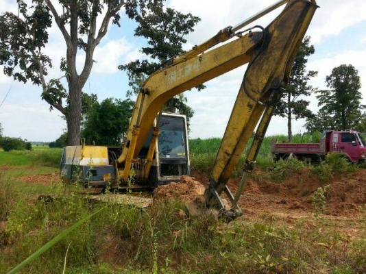 ขายแบคโค KOBELCO 120-5 ไฟฟ้าเต็ม แอร์เย็น ทำงานเร็ว เอวแน่น สภาพพร้อมใช้งาน เอกสารใบอินวอร์ย สนใจโทร 090-8588220คุณนะ 093-3258446คุณบิว หรือเข้าดูสินค้าอื่นๆได้ที่ www.truck.in.th/498 หรือเพจFacebook ณรงค์ ซื้อขายรถมือสอง (เว็บไซต์ส่วนตัว) หรือFacebook ตล