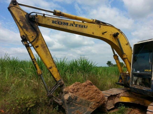 ขายแบคโค KOBELCO 120-5 ไฟฟ้าเต็ม แอร์เย็น ทำงานเร็ว เอวแน่น สภาพพร้อมใช้งาน เอกสารใบอินวอร์ย สนใจโทร 090-8588220คุณนะ 093-3258446คุณบิว หรือเข้าดูสินค้าอื่นๆได้ที่ www.truck.in.th/498 หรือเพจFacebook ณรงค์ ซื้อขายรถมือสอง (เว็บไซต์ส่วนตัว) หรือFacebook ตล